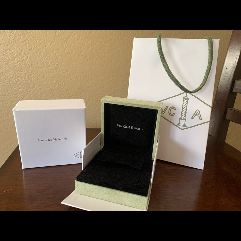 Van cleef and arpels box